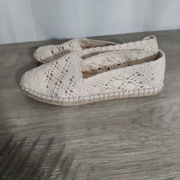 Talbots IZZY ESPADRILLE FLATS - FLORAL CROCHET Woman's Sz 6.5 - Picture 4 of 8